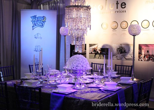 purple and white wedding setting from MW Flower Design at Josie Rosales